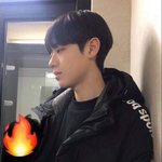 짝남이 나보고 웃기다는데 <b>뭔</b> <b>의미</b>일까?