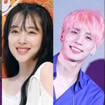 아...아이유..