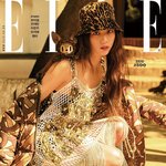 블랙핑크 지수가 패션 매거진 '<b>ELLE</b> KOREA'12월 호의 커버를...