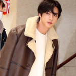 <b>전세기</b>타고 입국한 방탄 진