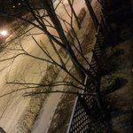 [댓글부탁해] 아내 출근길 <b>눈</b> 쓸어주는 <b>남편</b>