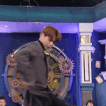 [모두드루와] 강다니엘 해피투게더 춤실력.<b>gif</b>