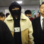 [꼭봐주세요] 옹성우 <b>입국</b> 완전 멋진 눈맞춤 고마워