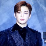 강다니엘 <b>AAA</b> 시상식에서