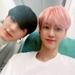 [NCT] <b>재민</b>이랑 <b>제노</b> 셀카도 올라왔당