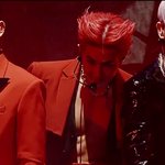 [EXO] 김준면 과몰입했네 표정 디테일 차이 보소