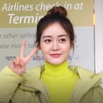 [꼭봐주세요] 성유리 오늘 출국길 완전 예쁨에 <b>반함</b>다 ㄱ!