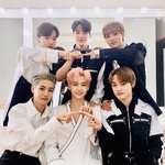 [NCT] 태국에서 미는 공식<b>포즈</b>인모양인디...?