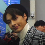 [연예인] 세븐틴 오늘 <b>출국</b>길 풀 반가워
