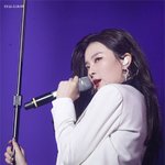 <b>무대</b>만 하면 카리스마 쩌는 <b>여</b><b>돌</b>