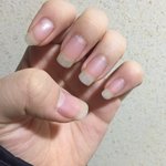 나 <b>손톱</b> 예쁘다는 소리 엄청 많이 들어