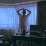 랭킹 뉴스 5위 ➖ 방탄소년단 <b>RM</b>, 강추위에도 포기 못하는 슬리퍼