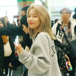 <b>솔라</b> 오늘 옷 거꾸로 입음