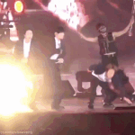 [방탄소년단] 호감팬임) 김석진이 뷔 등을짚고 날라<b>차기</b> 하는거