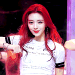 [ITZY] <b>유나</b> 움짤 좀 기부해 주세요...