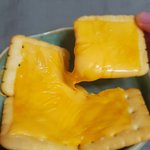 에이스랑 체다<b>치즈</b>먹으니깐 맛잇당