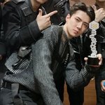 세훈 의상 <b>까리</b>하다