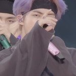 [방탄소년단] 호감팬)아미~~ <b>트윗</b>에 콘서트 하는거 보이던데
