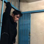 [NCT] 욱희 이 사진 완전 홍콩 느와르 느낌아니냐