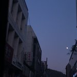 얼태기 온사람 없니....