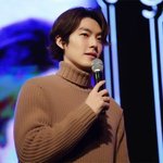 3년 만에 팬<b>미팅</b> 한 김우빈