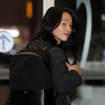 양세종 공항패션 백팩으로 <b>남친룩</b> 완성_질스튜어트 액세서리
