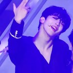 근데 유독 '이 머리색' 아니면 <b>상상</b>도 안간다 싶은 아이돌들 있지...