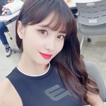 <b>모모</b> ㅈㄴ 이쁘지않냐