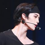 배진영 헤어밴드 박제 좀 해줬으면 좋겠다