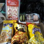 [댓글부탁해] 한자리에서 이거 다먹었는데 <b>폭식</b>이야?