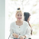 [패션] 레드밸벳 예리도 착용한 태비백, 코치 태비샵 <b>팝업</b>스토어...