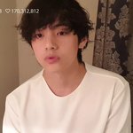 비행기를 타고싶지만 못타는 <b>뷔</b>