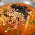 [맛있는요리] <b>차돌박이</b> 듬북!! 청양고추 쏭쏭 썰어 넣은 얼큰 장칼국수...