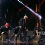 [EXO] 애들 오늘 음쭝 <b>의상</b>이네