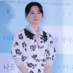 요즘 <b>SNS</b>에 푹 빠진듯한 배우