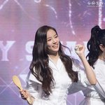 <b>전염</b>성 있는 매력 가진 아이돌