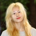 [댓글부탁해] <b>사나</b>하면 금발이지