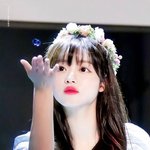 <b>눈</b> <b>속</b>에 핀 매화 같은 女돌