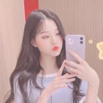 [드루와] 장원영 아이폰 11 보라색이랑 진짜 <b>찰떡</b>이다 ㅋㅋㅋ