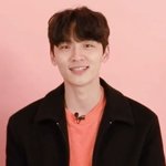 <b>잘</b>생겨보이는 <b>이</b> 배우 누구죠