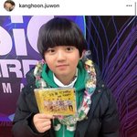 동백꽃 <b>필두</b> 방탄싸인받았다 ㅋㅋㅋ