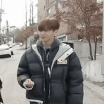 [강다니엘] 강다니엘 얼굴 작고 다리 길고 말랐어