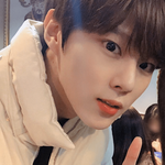훠궈집에서 목격된 김우석