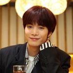 뉴이스트 JR, <b>지난달</b> 모교에 2000만원 조용히 기부