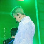 [NCT] ㅠㅠ 마크 <b>기도</b>하고 무대시작했나봐