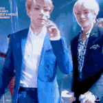 ➖  방탄소년단, 뮤지컬 연상케 하는 <b>캐럴</b> 메들리 '환상 오프닝'