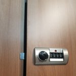 얘들아 이거 어떻게하냐 독서실인데 당횡스럽