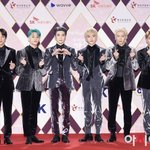 <b>코디</b>가 구려서 맨날 얼굴로 커버치는 그룹