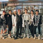 [NCT] 나 체리밤 의상 처음엔 <b>기겁</b>했는데