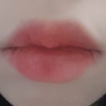 입술에 점생겼다...